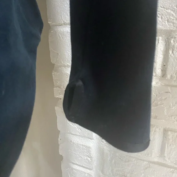 Women’s Nike Black Hi-Lo Zip-Up Jacket - Picture 6 of 6